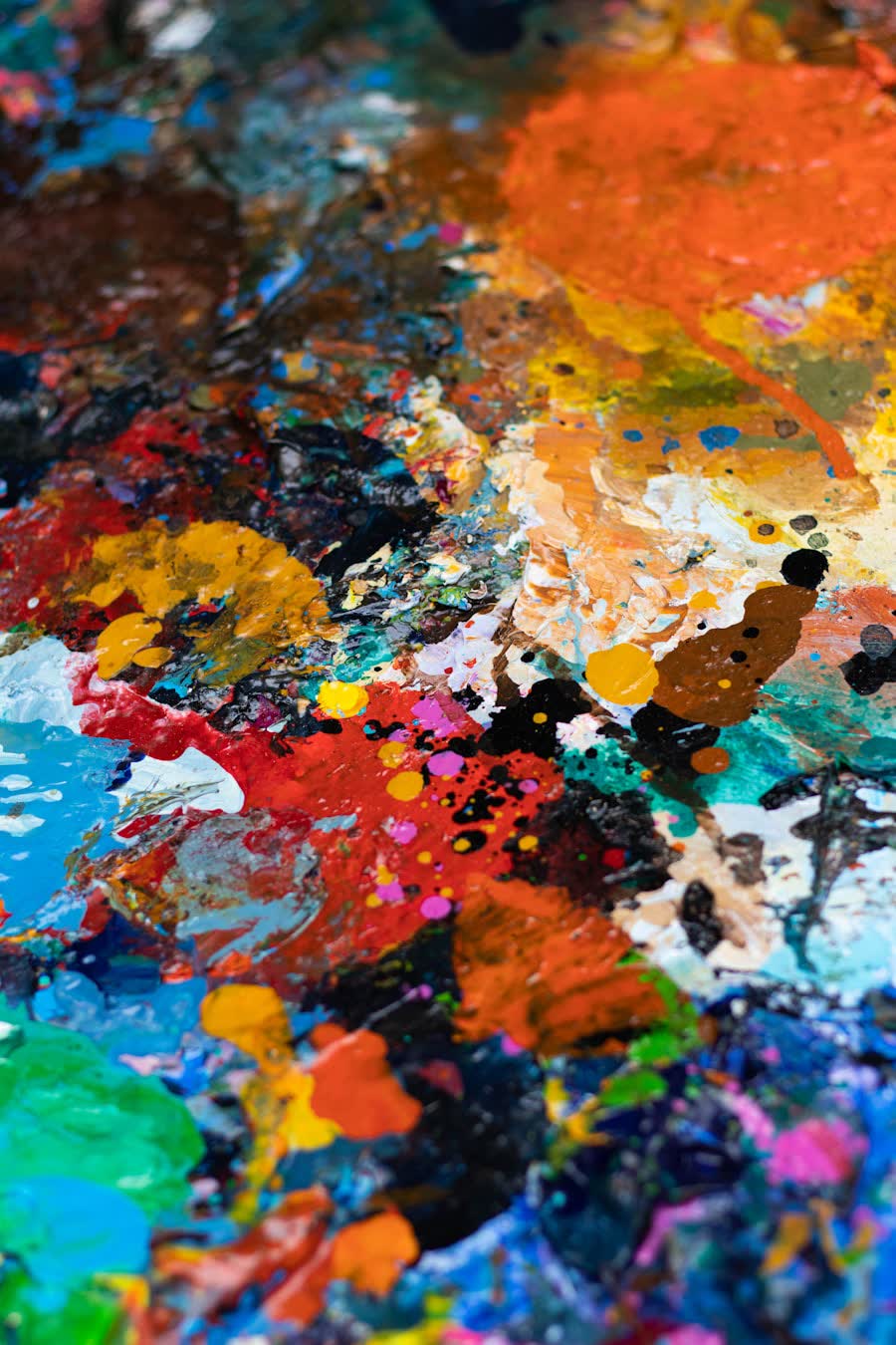 Colourful paint pigments